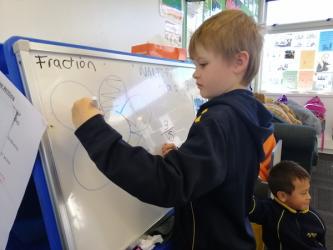 maths room12 howmuchisafifth2
